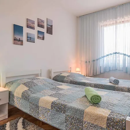 Διαμέρισμα Dendy