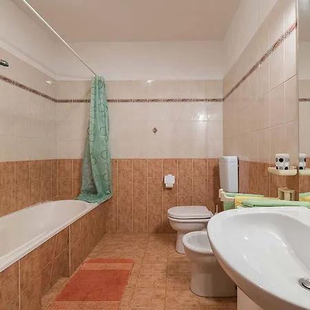 Dendy Διαμέρισμα Πούλα