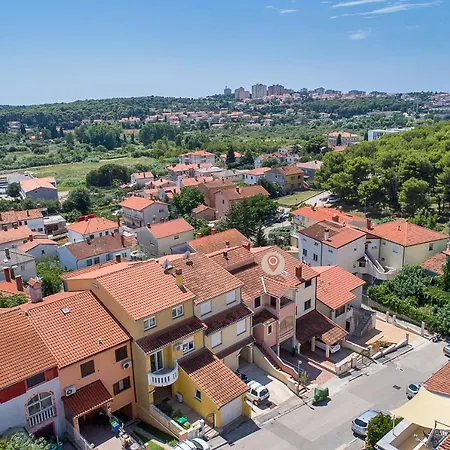 شقة Dendy بولا